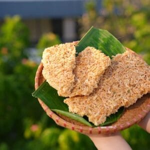 Cơm cháy tép mỡ hành